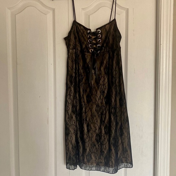 Lovely mesh slip dress🤎 - Picture 2 of 4